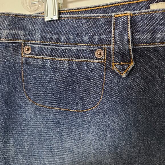 Abercrombie & Fitch Women's Denim 90s Preppy Button Fly Skirt Back Slit Y2K 8 - Picture 5 of 12